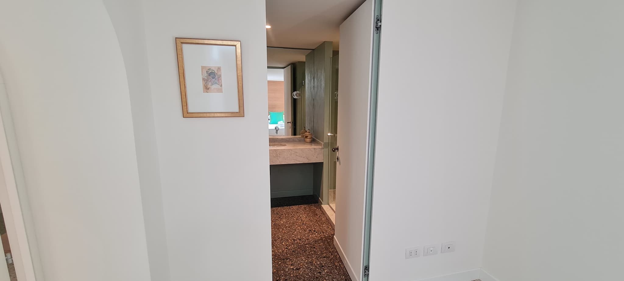 TR - Forum Terrace - Image 24