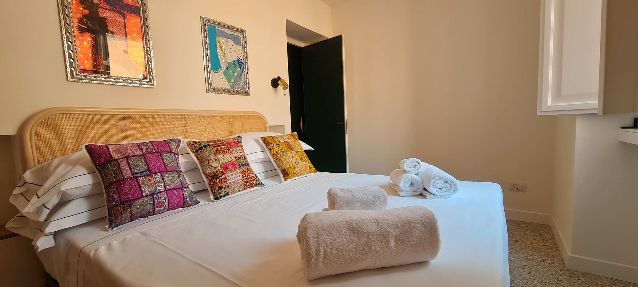 TR - Forum Terrace - Image 30