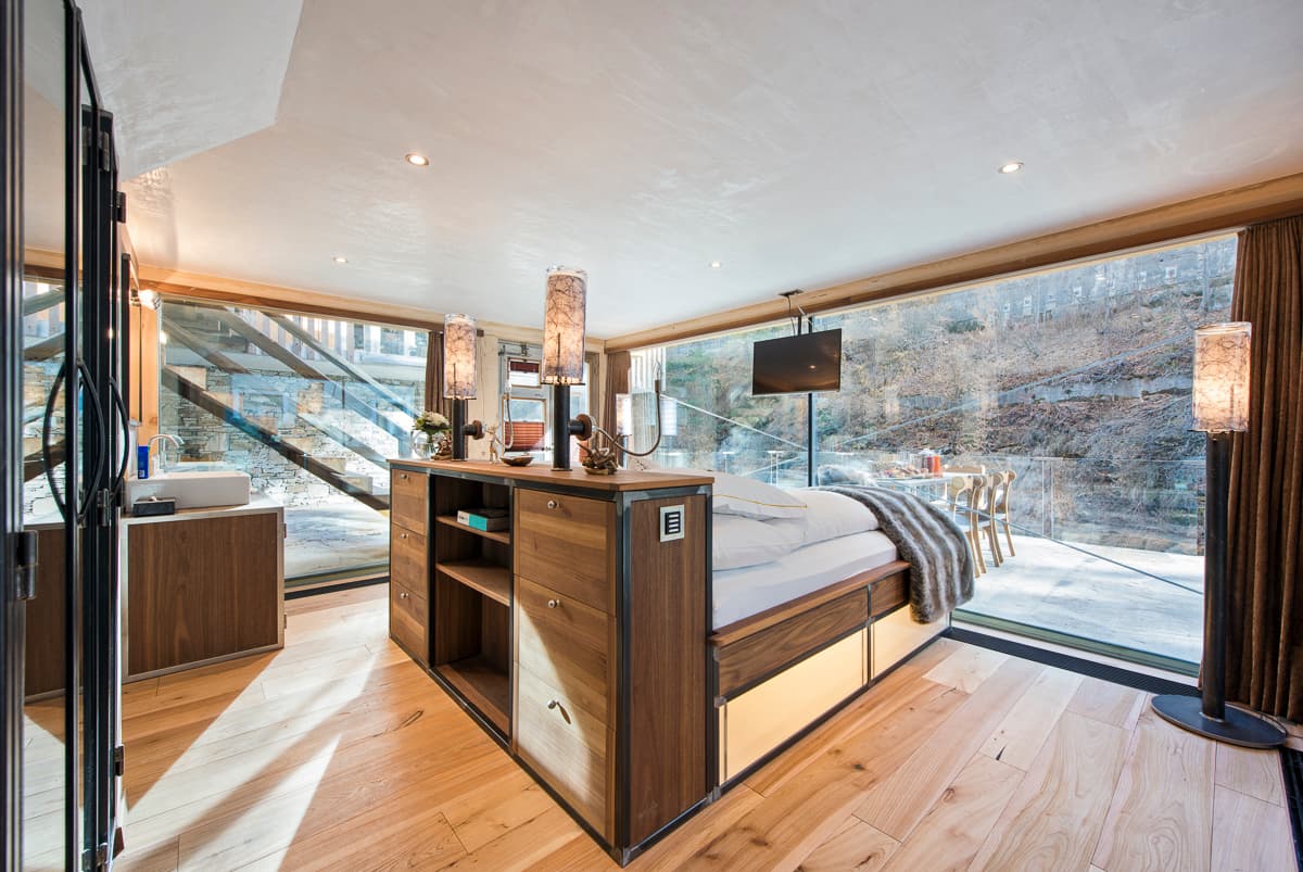 Loft Saphir, Luxury living for 7-10 people in Zermatt, Character and Matterhorn Views - Image 15
