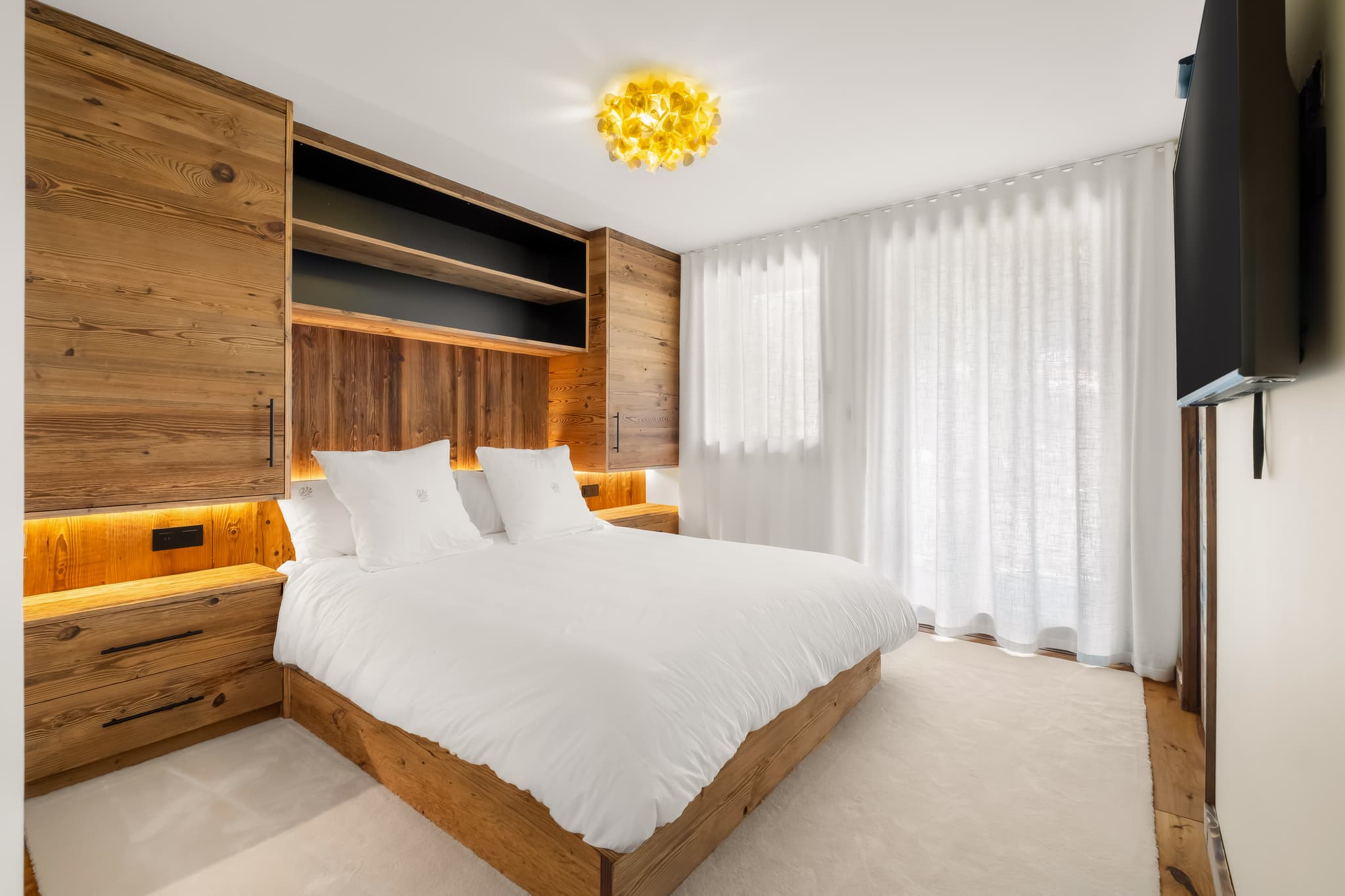 Chalet Bellezza, stunning ski chalet in exclusive Megève - Image 12