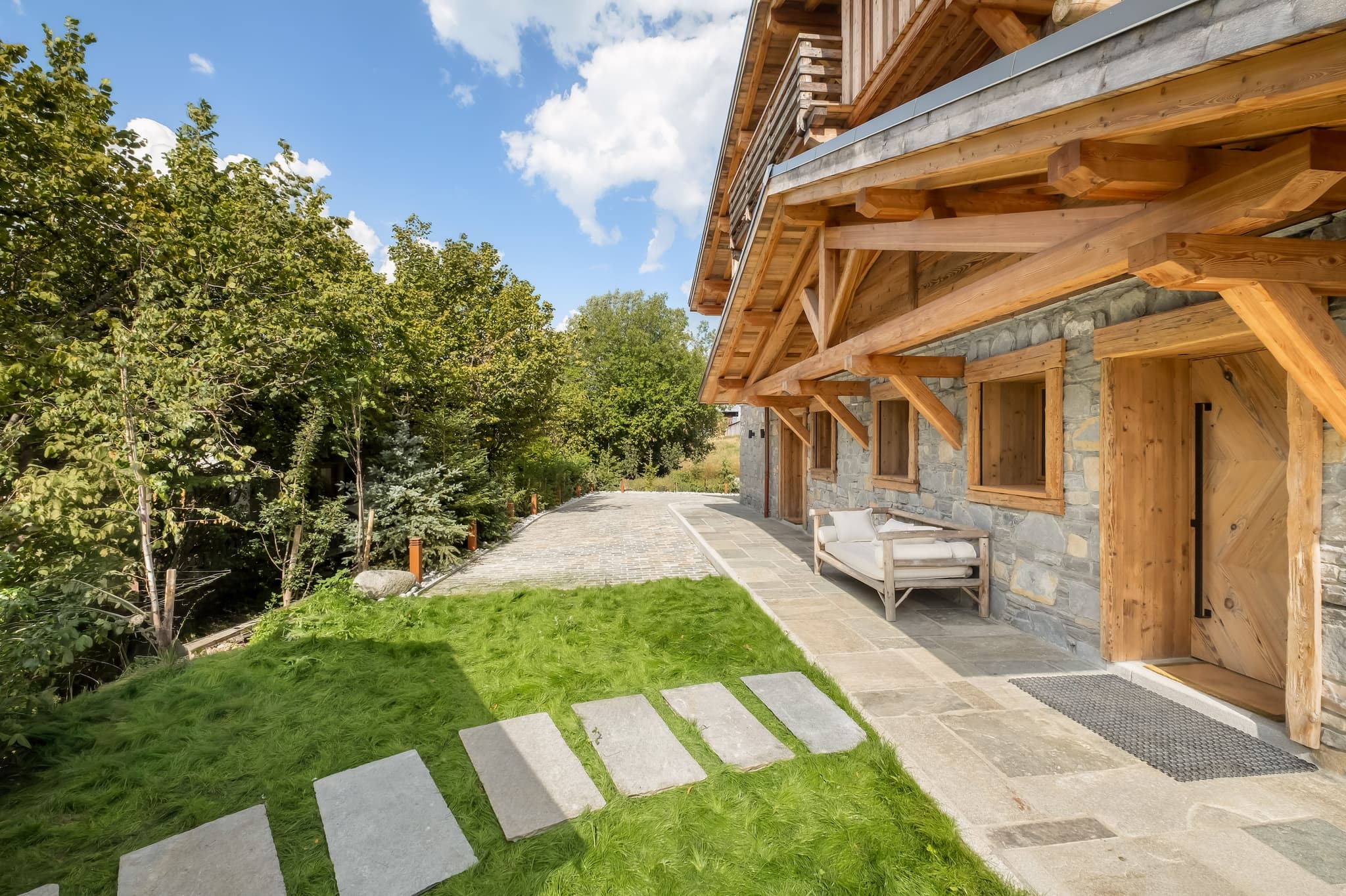 Chalet Bellezza, stunning ski chalet in exclusive Megève - Image 27