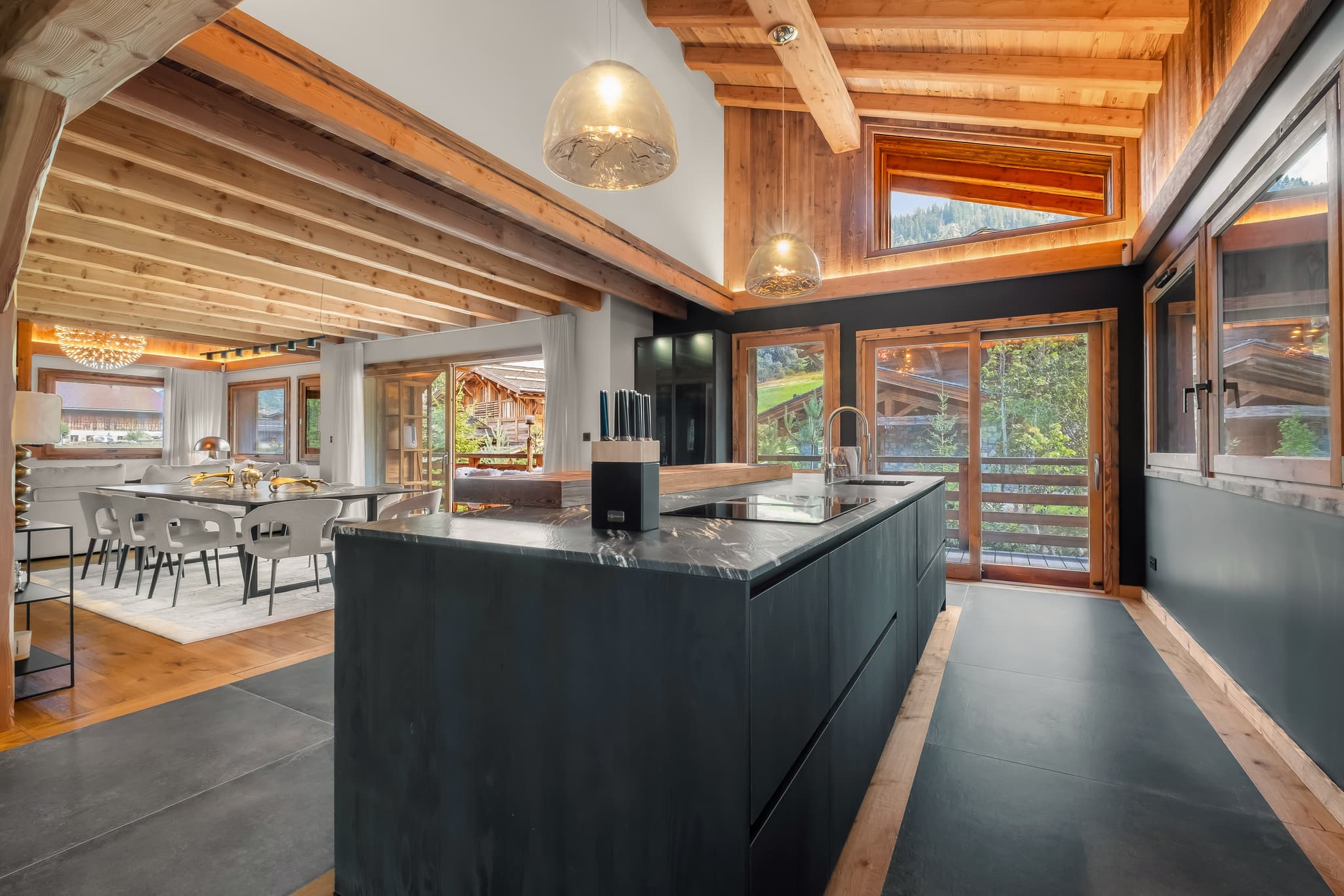 Chalet Bellezza, stunning ski chalet in exclusive Megève - Image 21