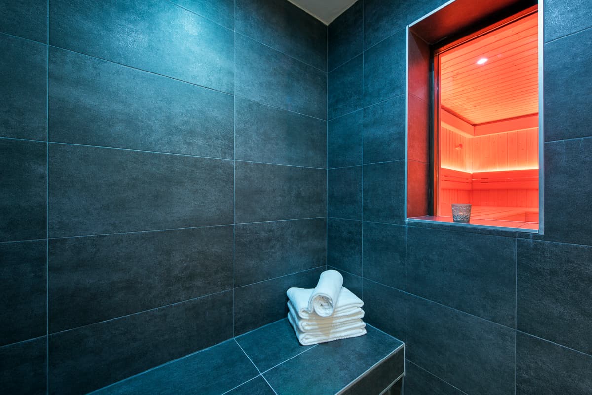 Loft Saphir, Luxury living for 7-10 people in Zermatt, Character and Matterhorn Views - Image 20